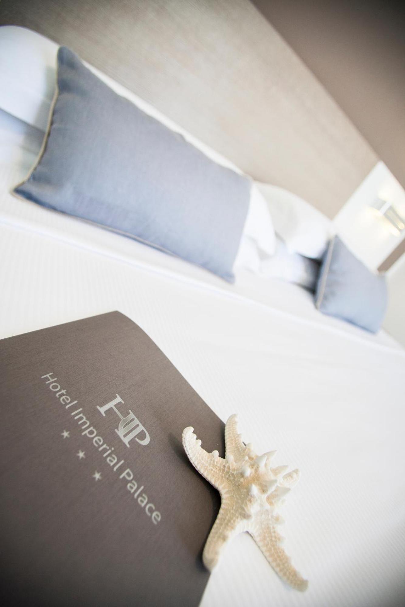 Hotel Imperial Palace ลิโดดิเยโซโล ภายนอก รูปภาพ